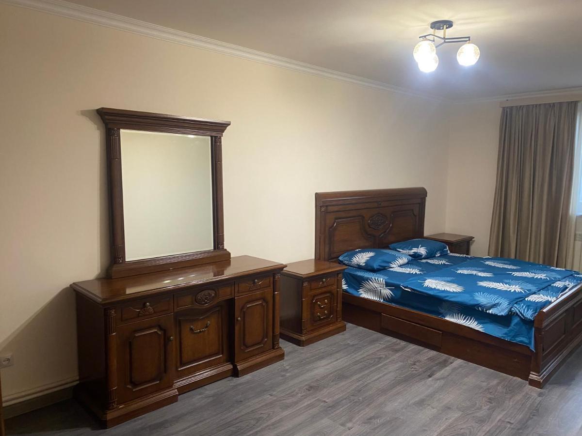 3 Cosy Apartment Near Airport Evn Yerevan Bagian luar foto