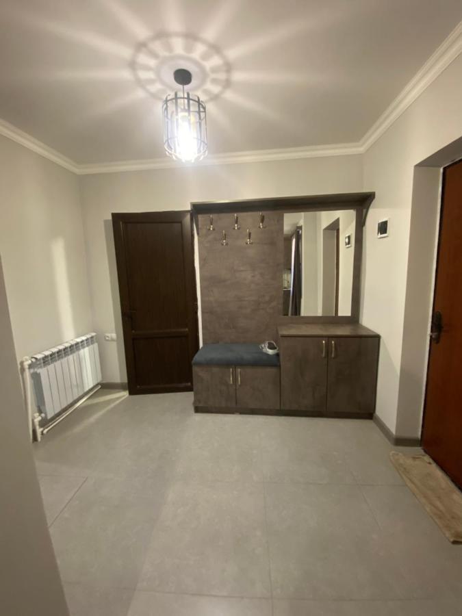 3 Cosy Apartment Near Airport Evn Yerevan Bagian luar foto