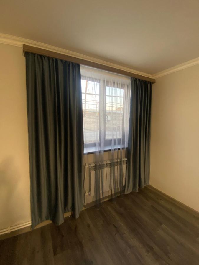 3 Cosy Apartment Near Airport Evn Yerevan Bagian luar foto